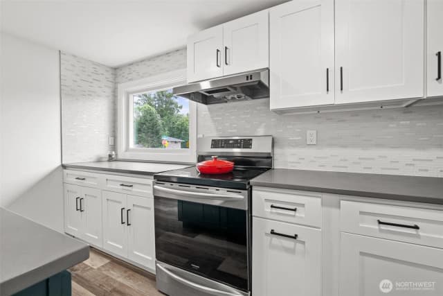Property photo for 1501 N 19th Street, Mount Vernon photo 4