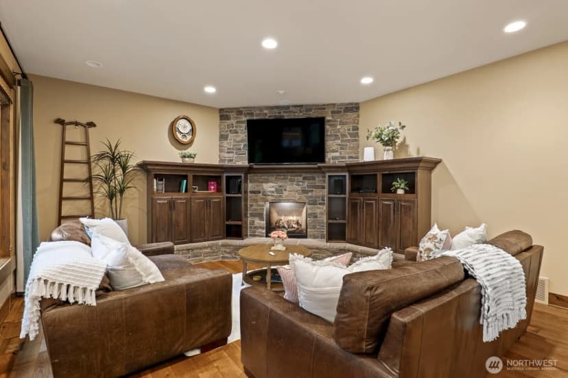 Property photo for 21934 Ne 140th Way, Woodinville photo 14