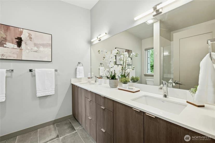 Property photo for 744 Hanami Lane Ne, Bainbridge Island photo 24