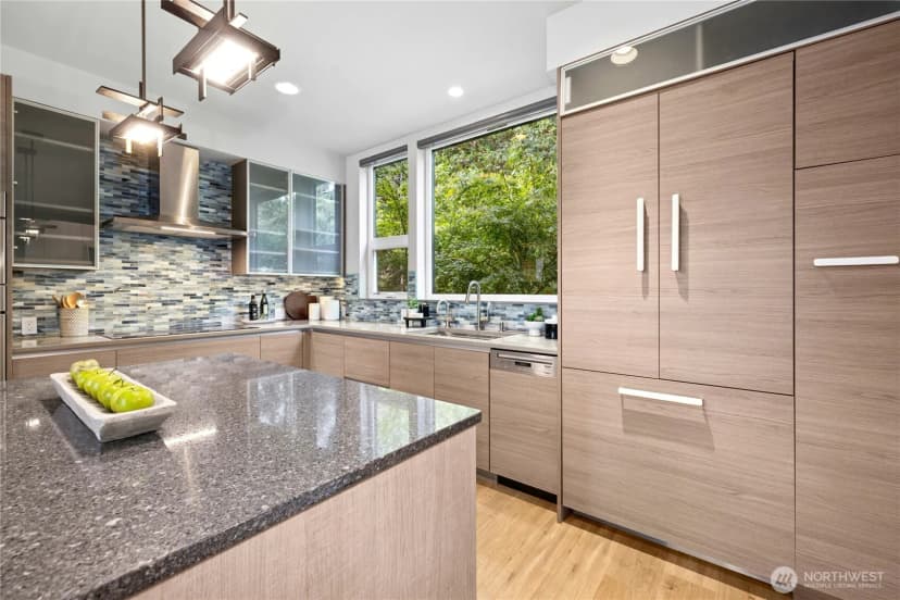 Property photo for 744 Hanami Lane Ne, Bainbridge Island photo 16