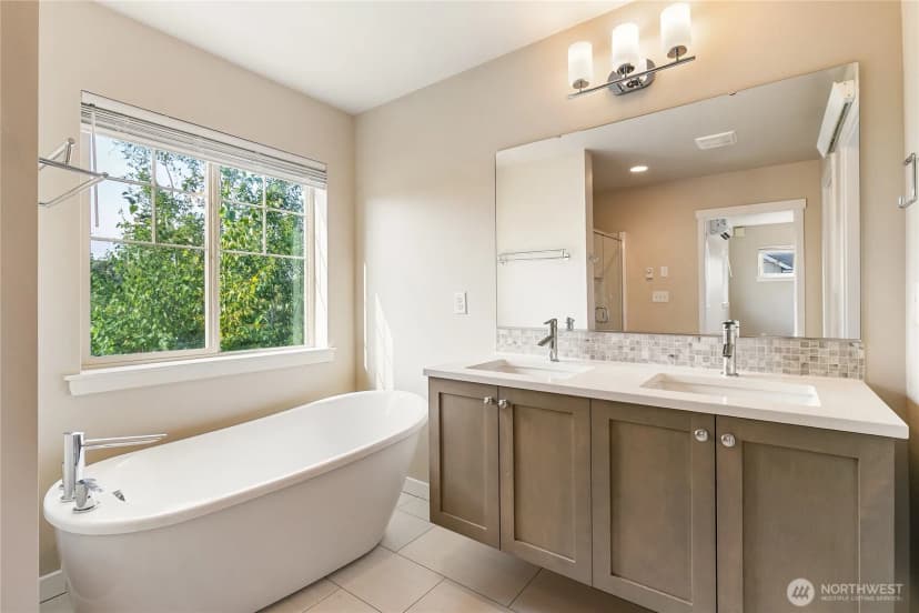 Property photo for 701 Springside Lane, Bellingham photo 30