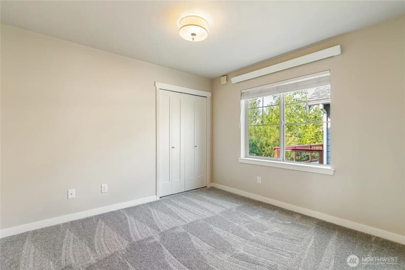 Property photo for 701 Springside Lane, Bellingham photo 22