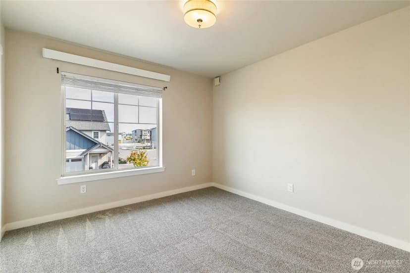 Property photo for 701 Springside Lane, Bellingham photo 18