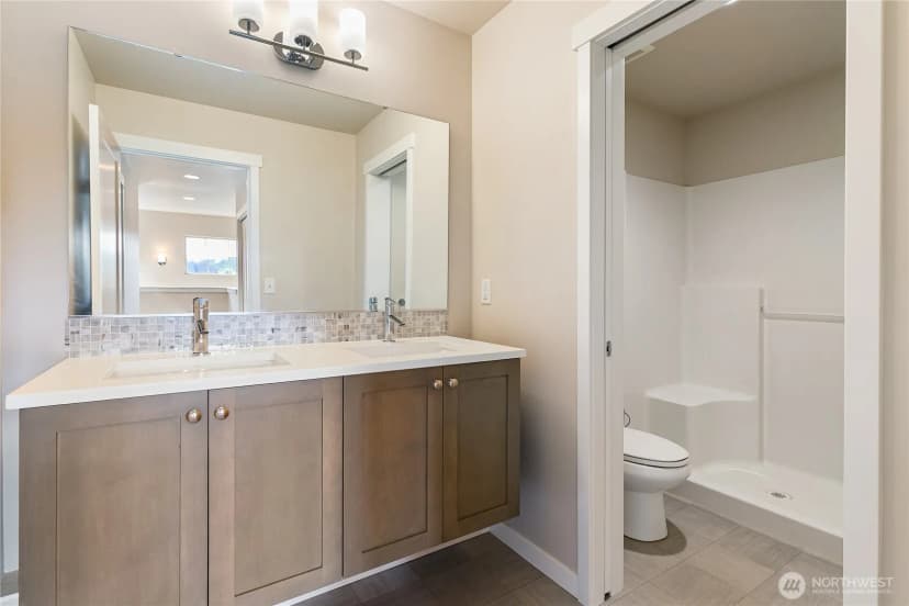 Property photo for 701 Springside Lane, Bellingham photo 20
