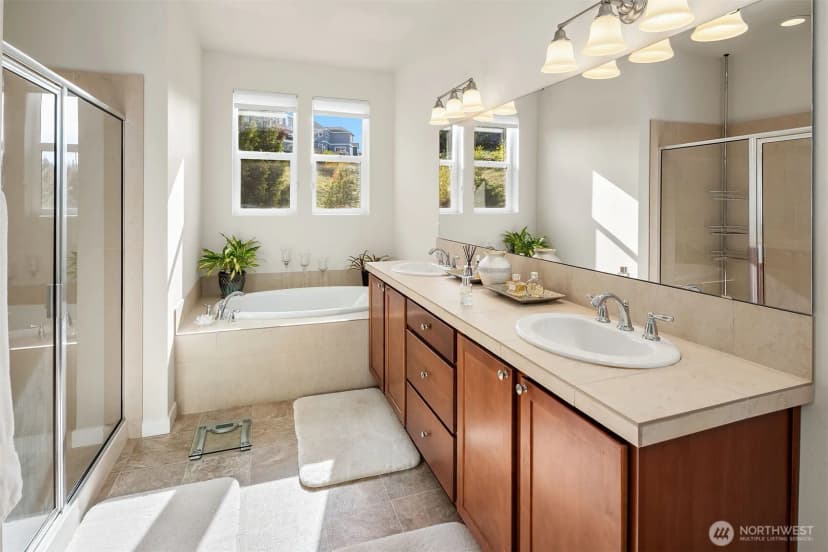 Property photo for 1411 Ne Hickory Lane, Issaquah photo 15