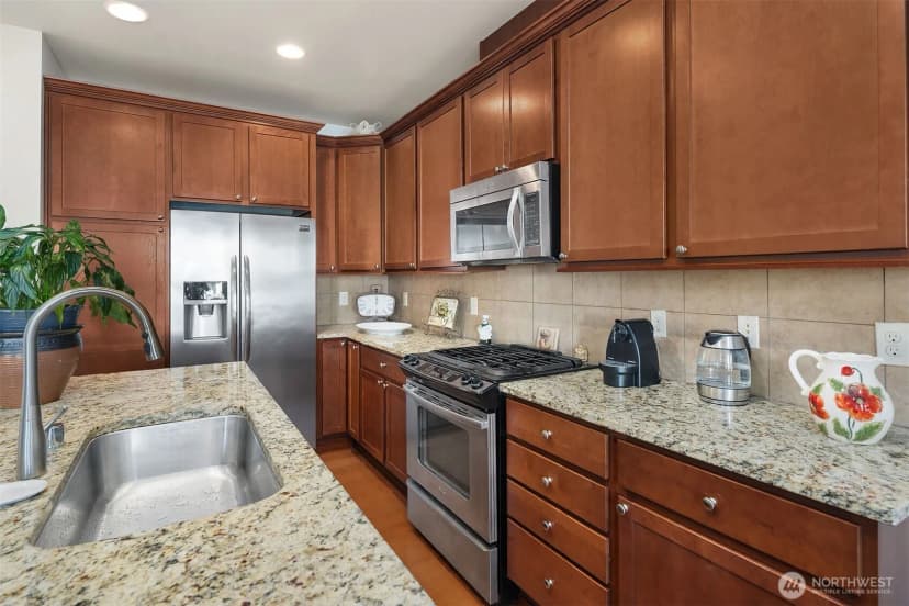 Property photo for 1411 Ne Hickory Lane, Issaquah photo 5