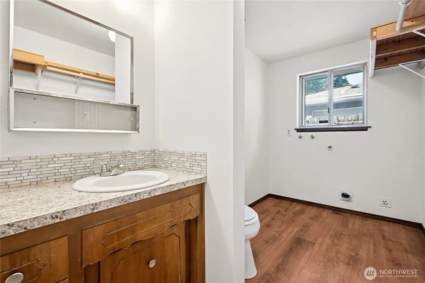 Property photo for 4011 San Mar Drive Ne, Olympia photo 17