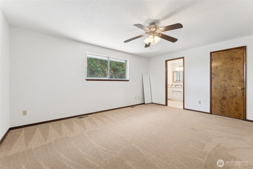 Property photo for 4011 San Mar Drive Ne, Olympia photo 11