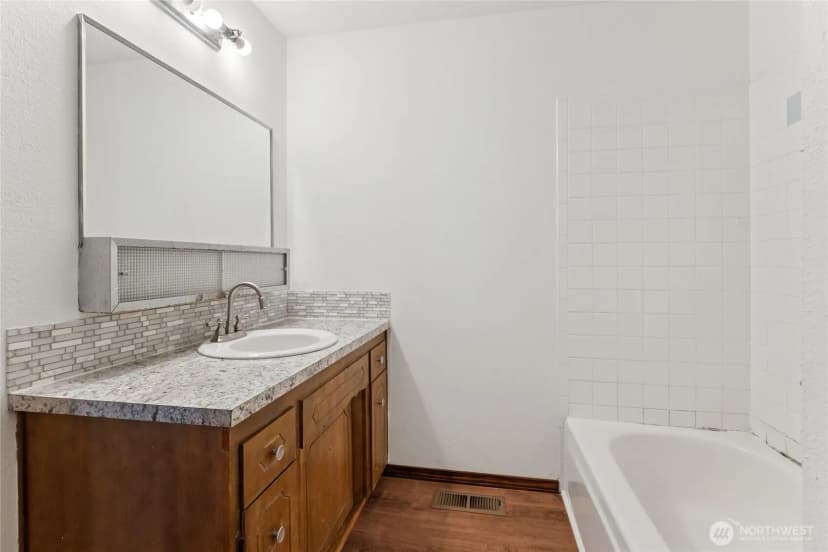 Property photo for 4011 San Mar Drive Ne, Olympia photo 16