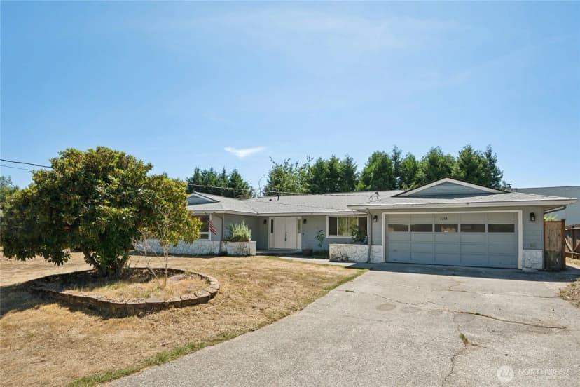 Property photo for 4011 San Mar Drive Ne, Olympia photo 3