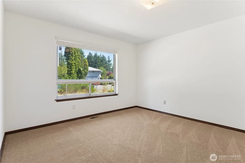 Property photo for 4011 San Mar Drive Ne, Olympia photo 14