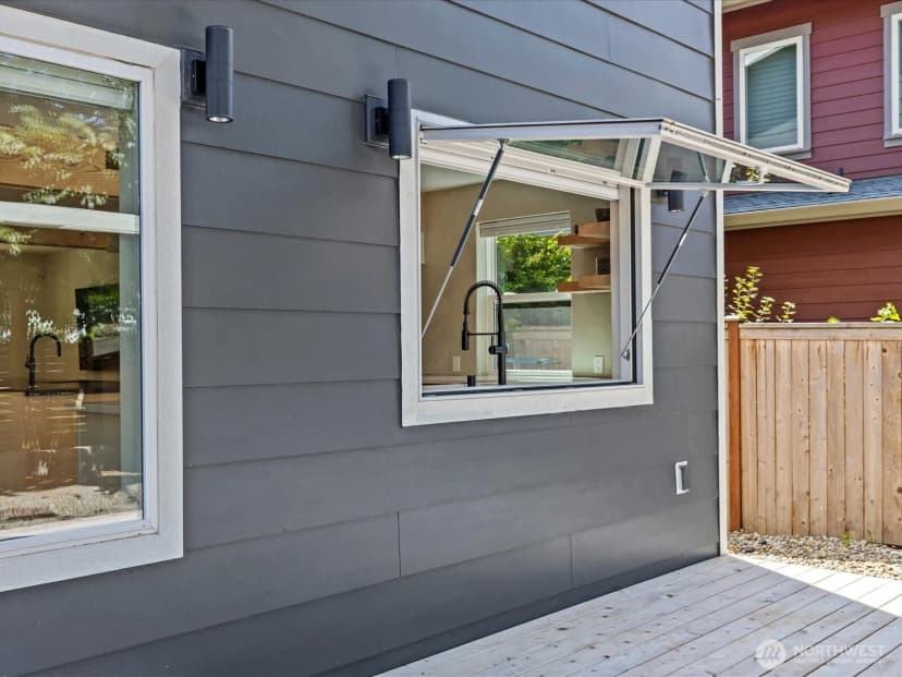 Property photo for 3615 N 18th Street, Tacoma photo 10