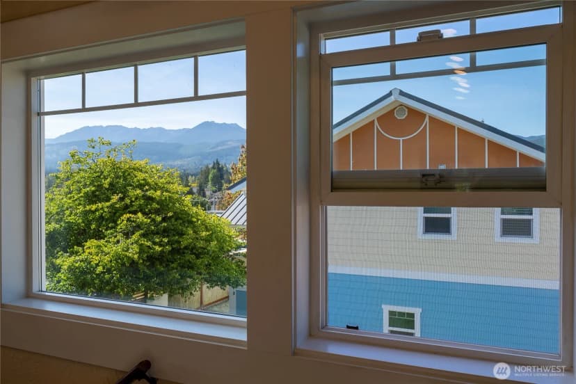 Property photo for 1033 W 11th Street, Port Angeles photo 30