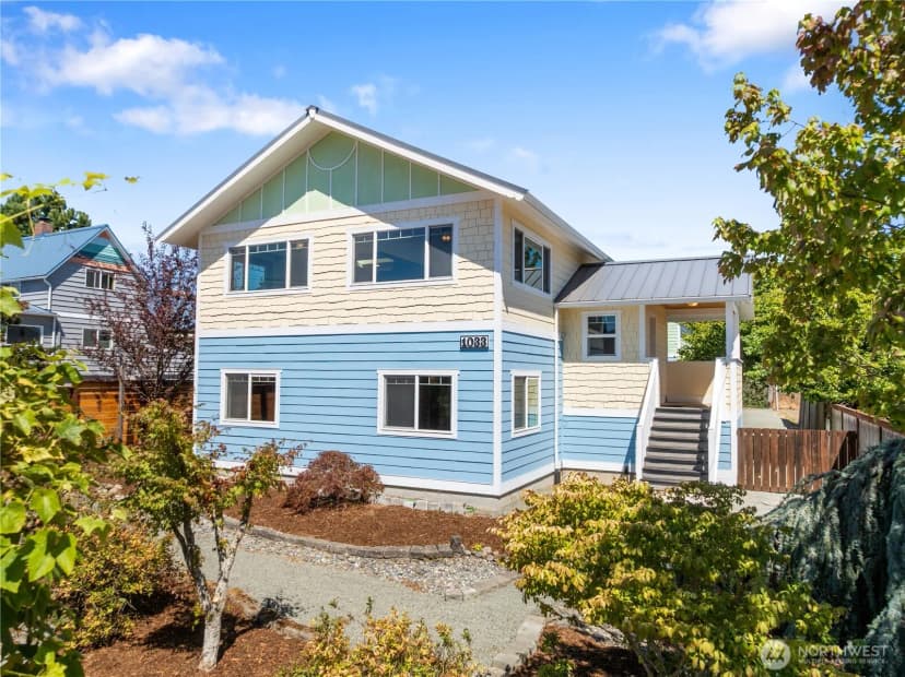 Property photo for 1033 W 11th Street, Port Angeles photo 4