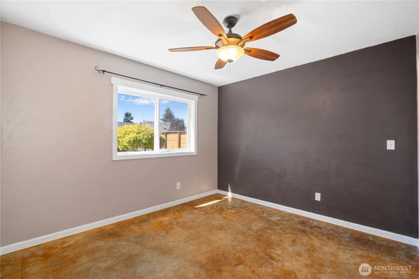 Property photo for 1033 W 11th Street, Port Angeles photo 19
