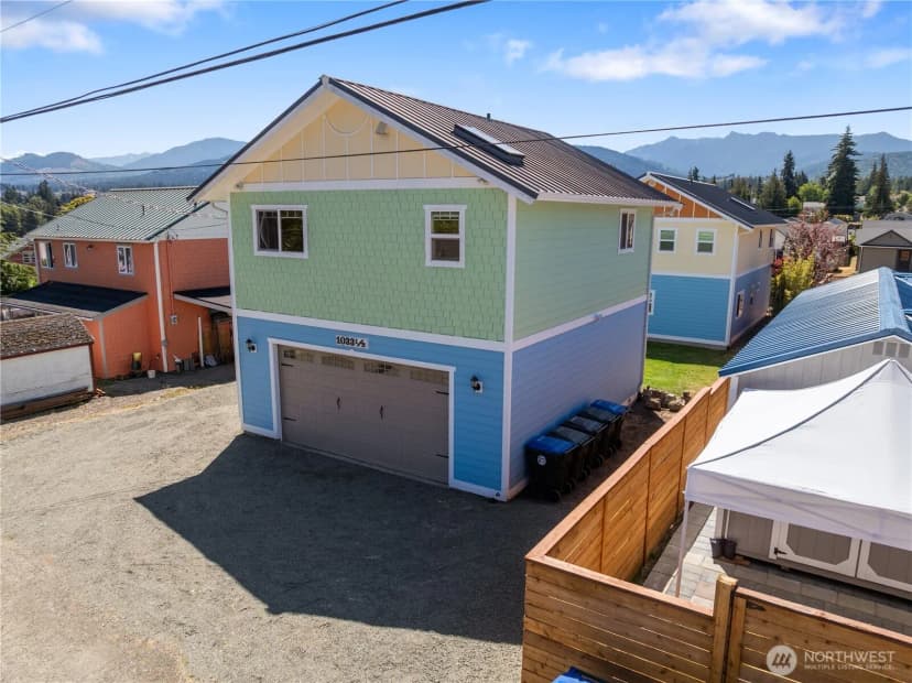Property photo for 1033 W 11th Street, Port Angeles photo 23