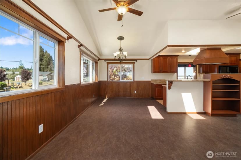 Property photo for 1033 W 11th Street, Port Angeles photo 8