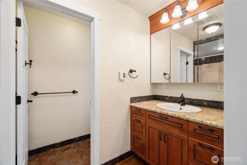 Property photo for 1033 W 11th Street, Port Angeles photo 17