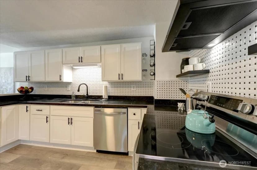 Property photo for 868 S 84th Street, Tacoma photo 12