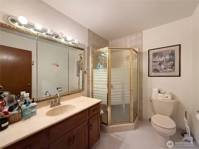 Property photo for 18428 74th Place W, Edmonds photo 28