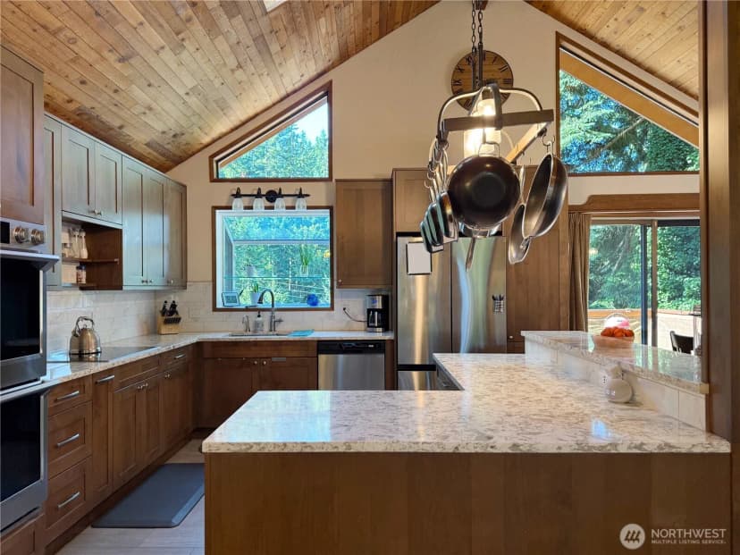 Property photo for 18428 74th Place W, Edmonds photo 12