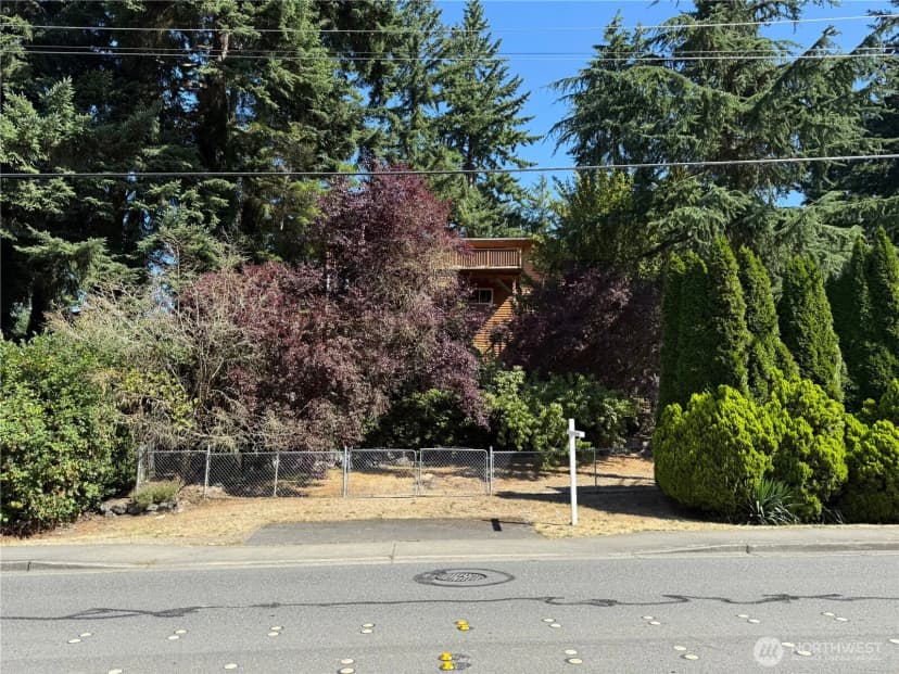 Property photo for 18428 74th Place W, Edmonds photo 39