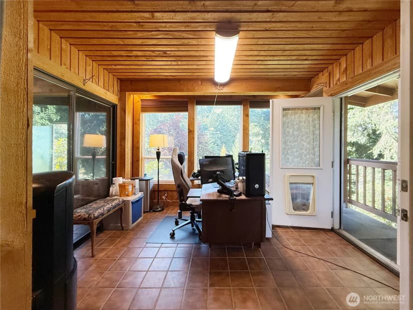 Property photo for 18428 74th Place W, Edmonds photo 27