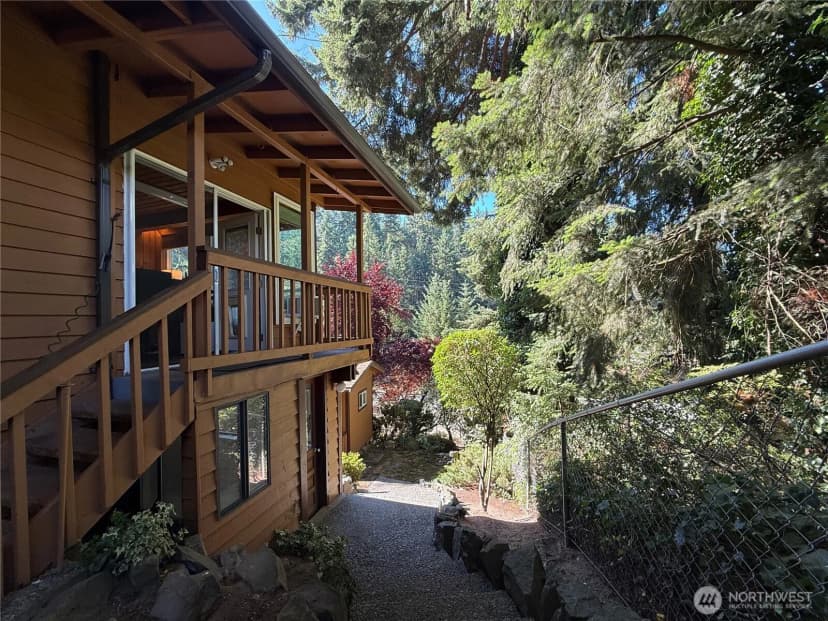 Property photo for 18428 74th Place W, Edmonds photo 36