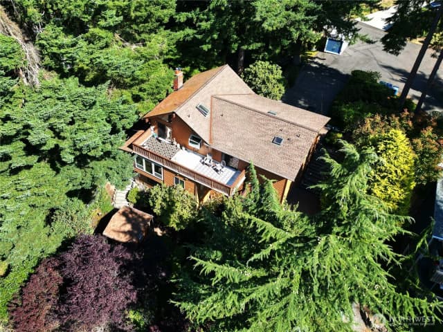 Property photo for 18428 74th Place W, Edmonds photo 4