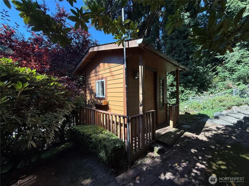 Property photo for 18428 74th Place W, Edmonds photo 32
