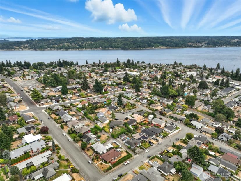 Property photo for 1614 Scott Place, Bremerton photo 6