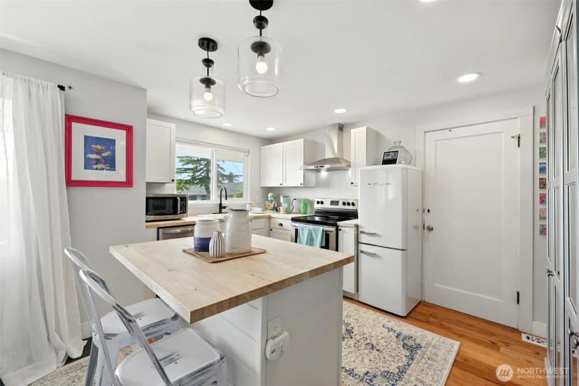 Property photo for 1614 Scott Place, Bremerton photo 17