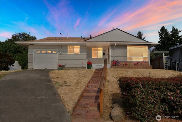 Property photo for 1614 Scott Place, Bremerton