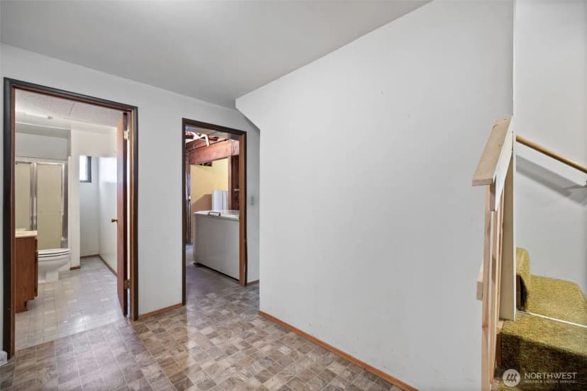 Property photo for 22911 32nd Avenue W, Brier photo 32