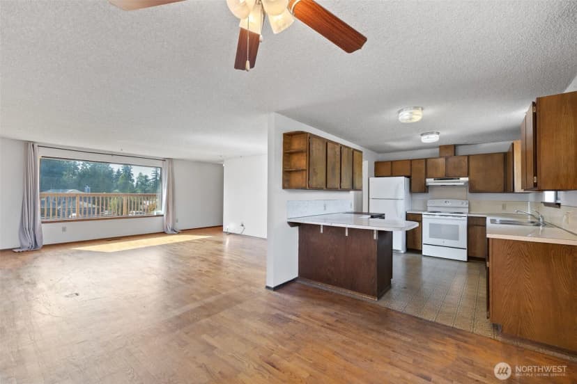 Property photo for 22911 32nd Avenue W, Brier photo 11