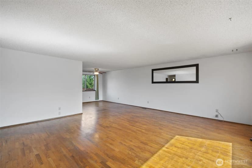 Property photo for 22911 32nd Avenue W, Brier photo 8
