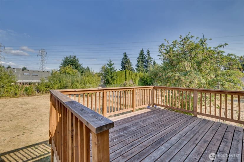 Property photo for 22911 32nd Avenue W, Brier photo 15