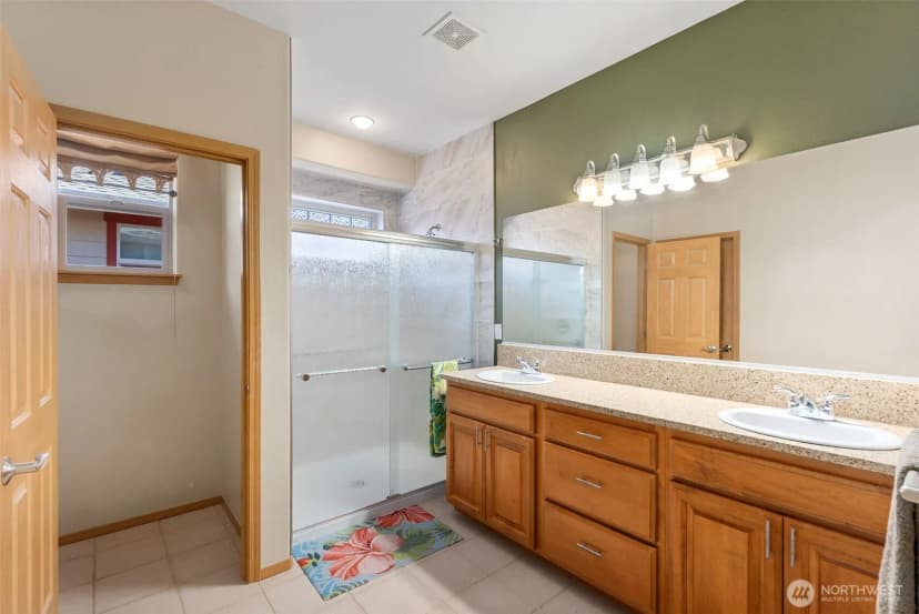 Property photo for 8650 Bainbridge Loop Ne, Lacey photo 21