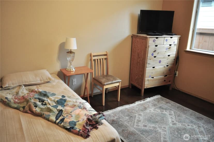 Property photo for 8650 Bainbridge Loop Ne, Lacey photo 23