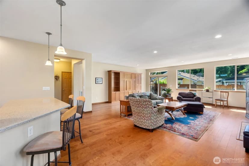 Property photo for 8650 Bainbridge Loop Ne, Lacey photo 7