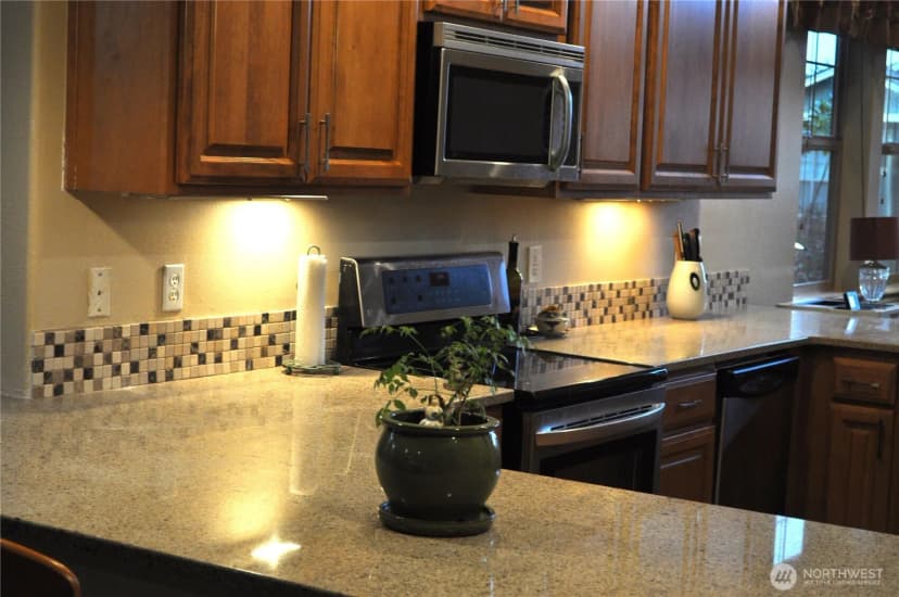 Property photo for 8650 Bainbridge Loop Ne, Lacey photo 14