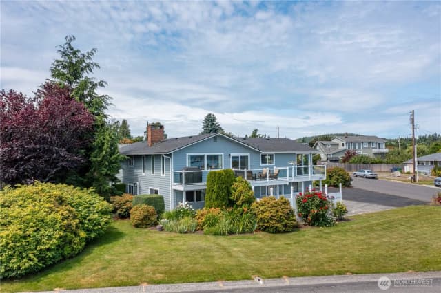 Property photo for 3802 N Avenue, Anacortes photo 4