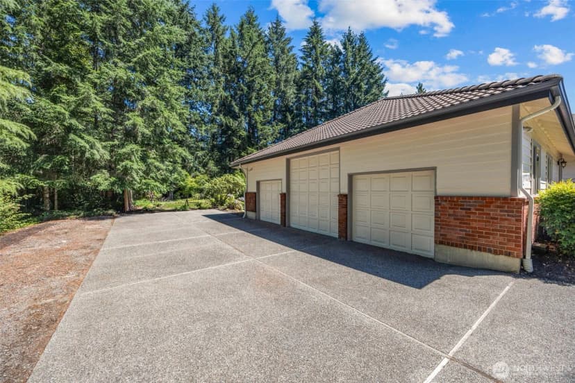 Property photo for 33122 181st Avenue Se, Auburn photo 36