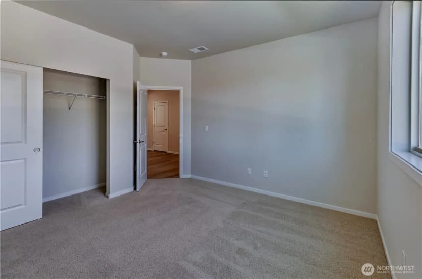 Property photo for 18219 37th Avenue E, Tacoma photo 6