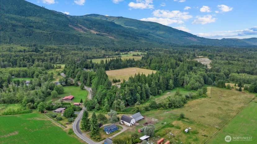 Property photo for 31295 S Skagit Highway, Sedro Woolley photo 40
