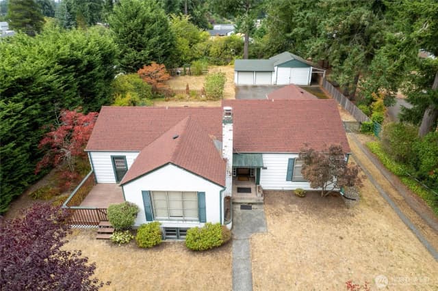 Property photo for 8131 Veterans Drive Sw, Lakewood photo 4