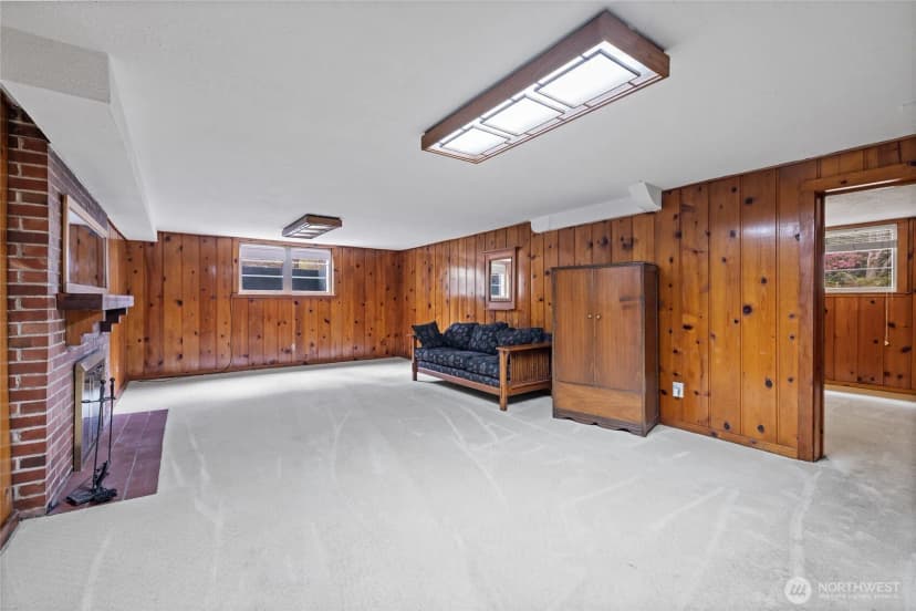 Property photo for 8131 Veterans Drive Sw, Lakewood photo 21