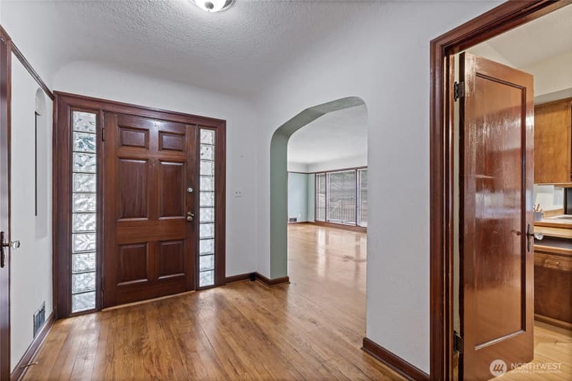 Property photo for 8131 Veterans Drive Sw, Lakewood photo 8