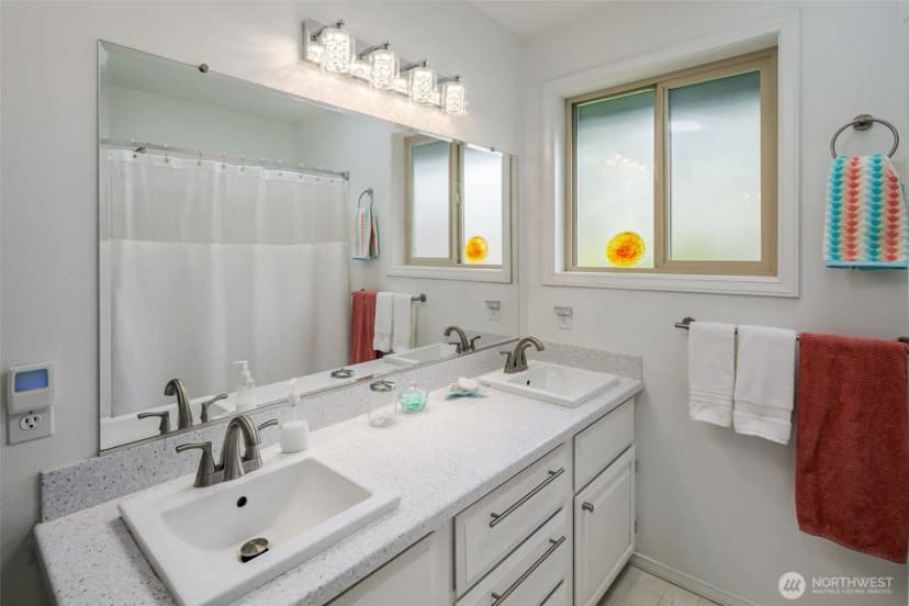 Property photo for 805 E Pacificview Drive, Bellingham photo 24