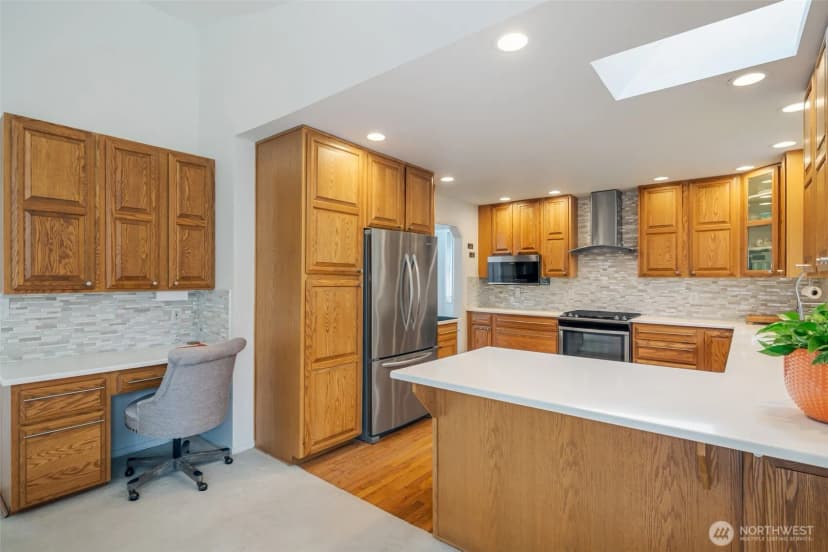 Property photo for 805 E Pacificview Drive, Bellingham photo 16